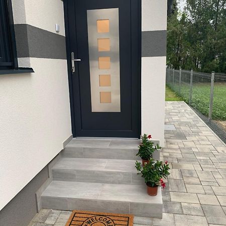 Zenit Apartman Бік Екстер'єр фото