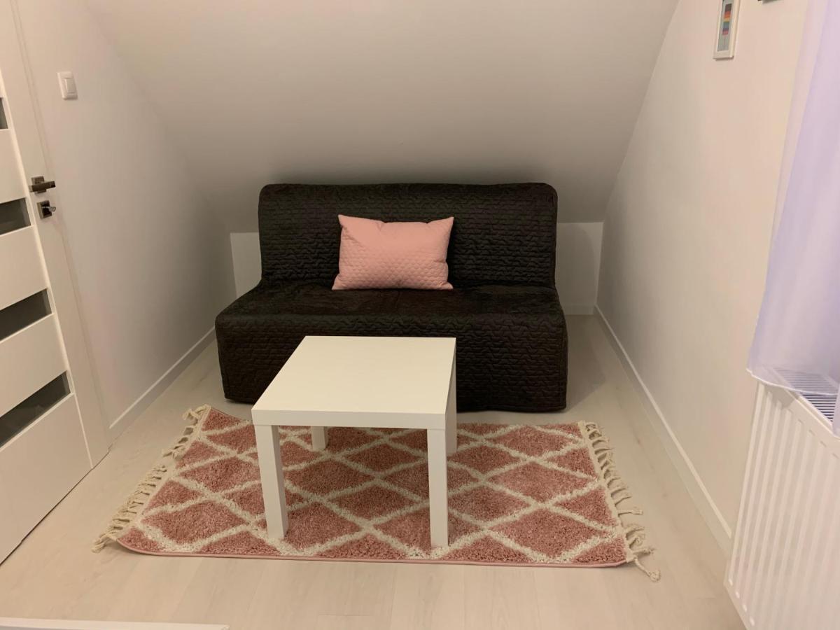 Zenit Apartman Бік Екстер'єр фото