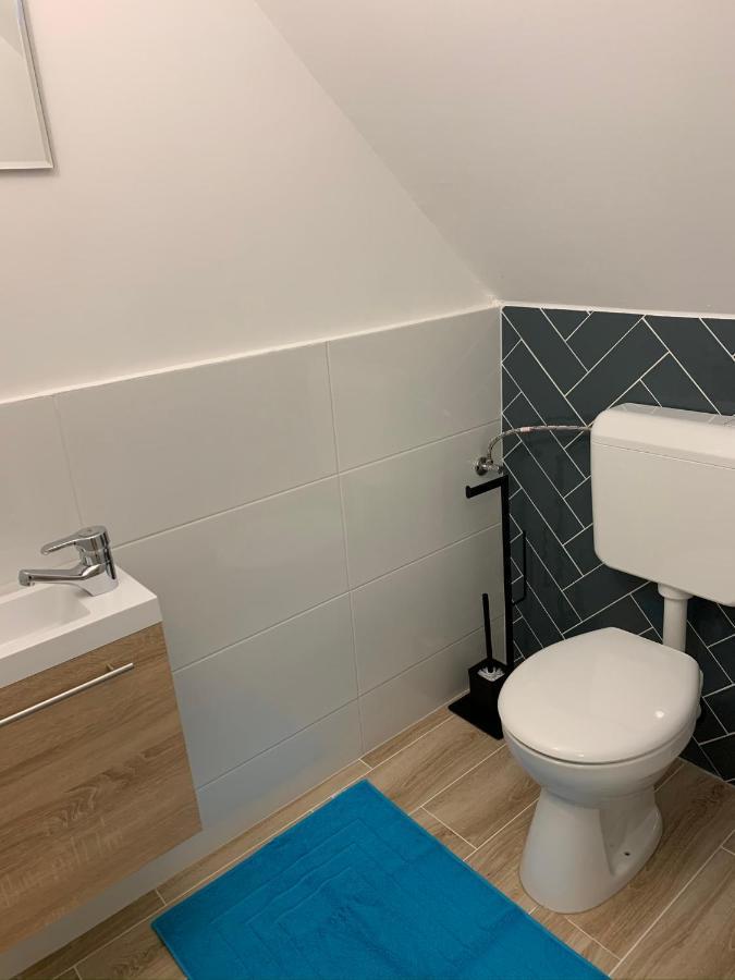 Zenit Apartman Бік Екстер'єр фото